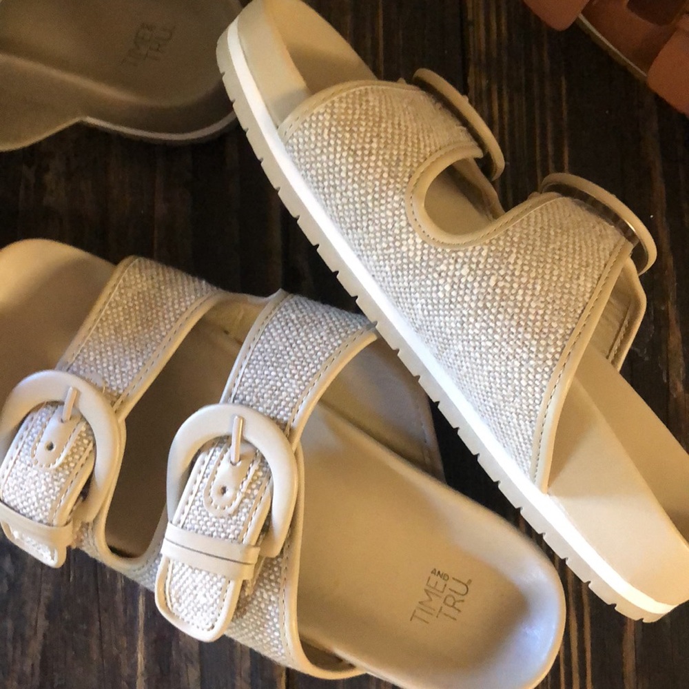 Time and Tru slip on sandal buckle cream brown taupe like new lot of 3 sโฆ - Picture 11 of 16